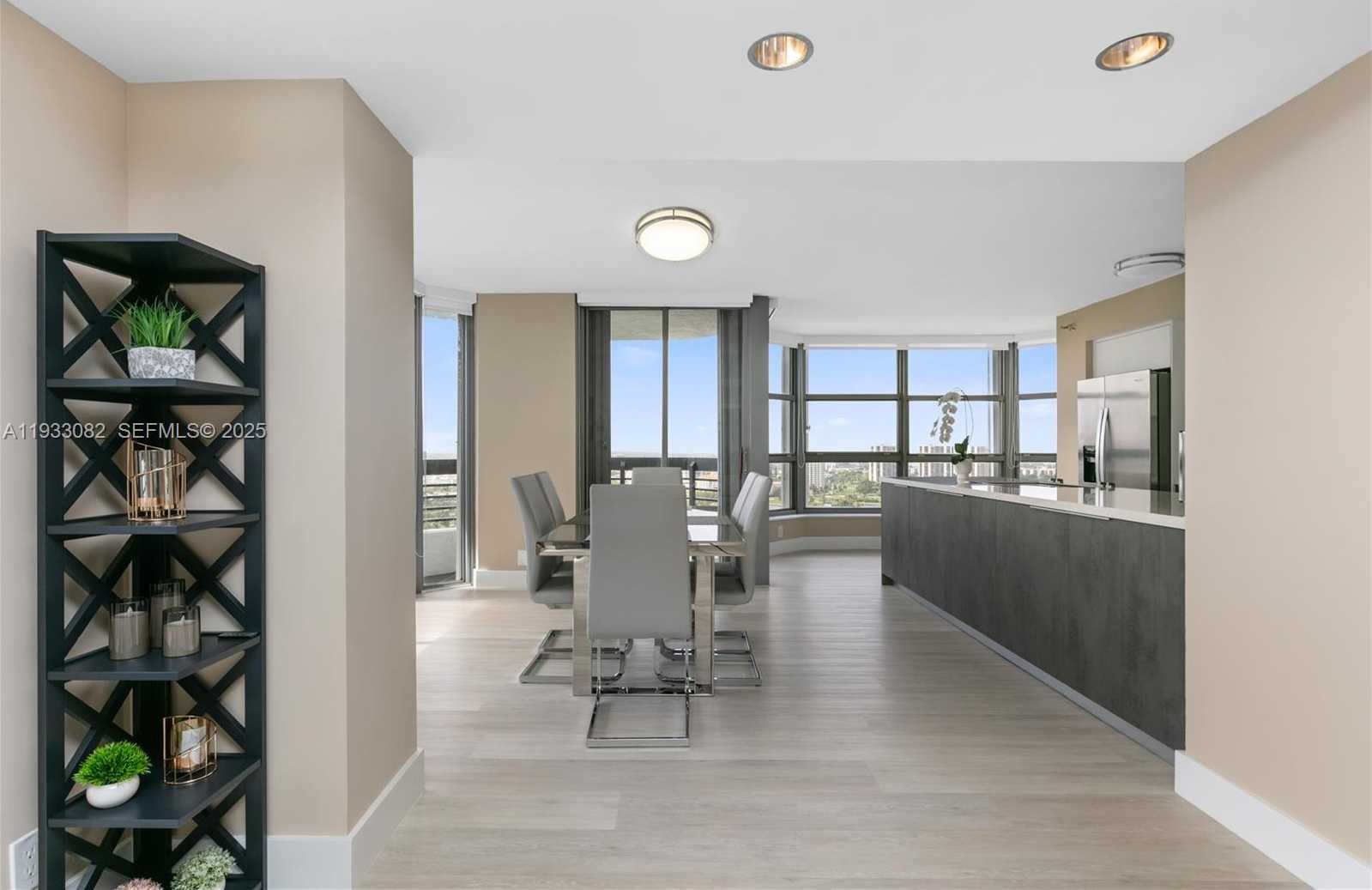 Small Image of 3500 MYSTIC POINTE DR #2603, Aventura Number 7