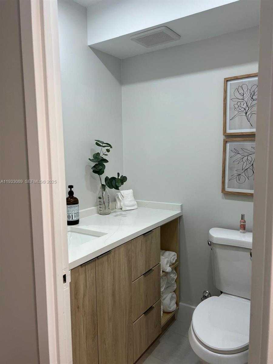 Small Image of 251 174TH ST #1215, Sunny Isles Beach Number 23