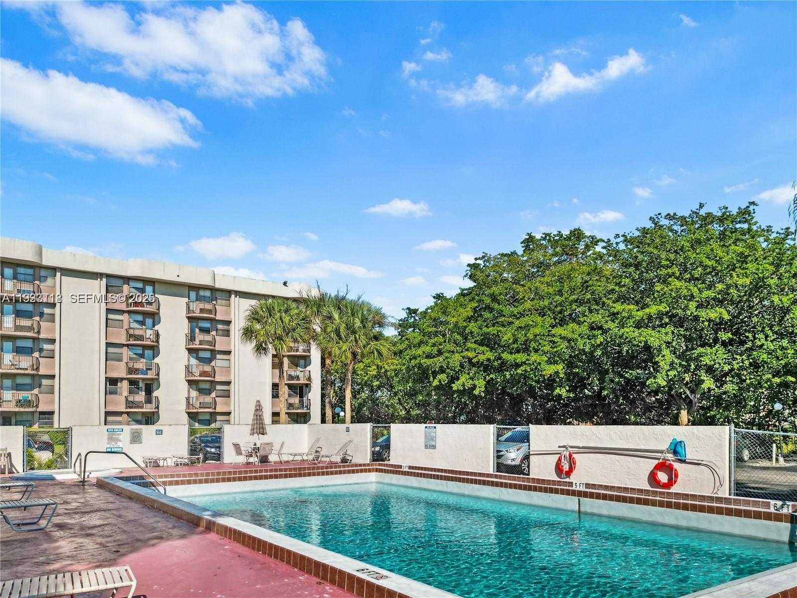 Small Image of 2701 RIVERSIDE DR #516-B, Coral Springs Number 11