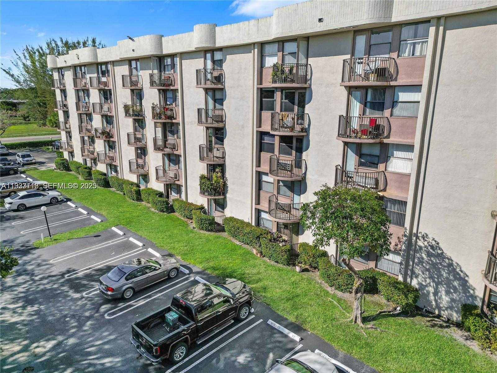 Small Image of 2701 RIVERSIDE DR #516-B, Coral Springs Number 13