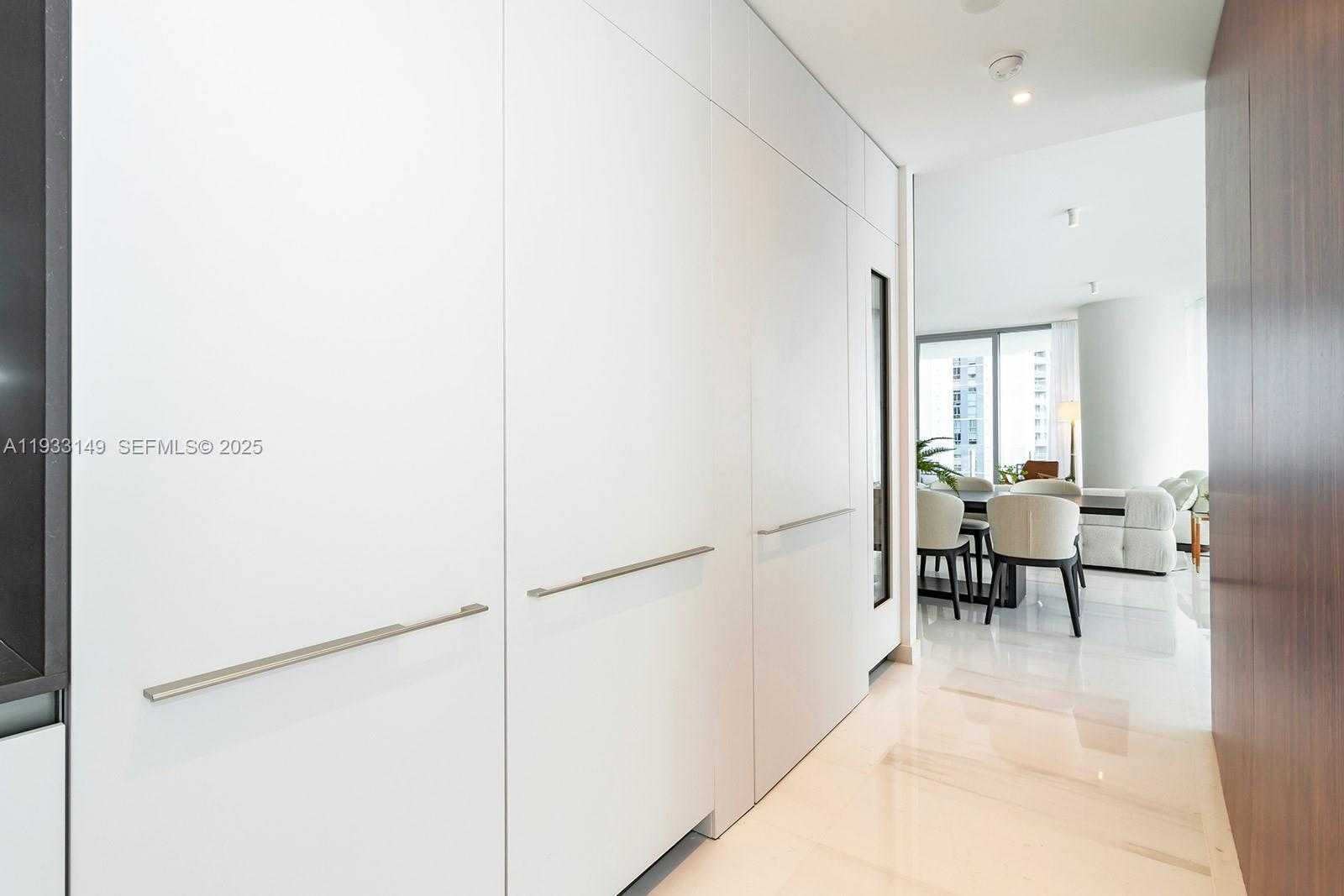 Small Image of 300 BISCAYNE BOULEVARD WAY #1901, Miami Number 21