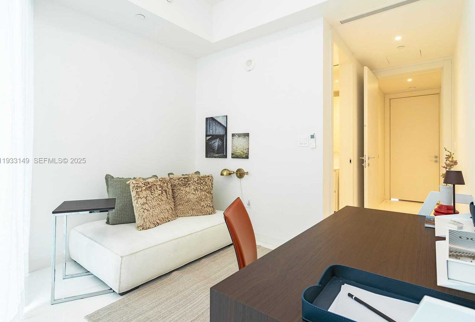 Small Image of 300 BISCAYNE BOULEVARD WAY #1901, Miami Number 45