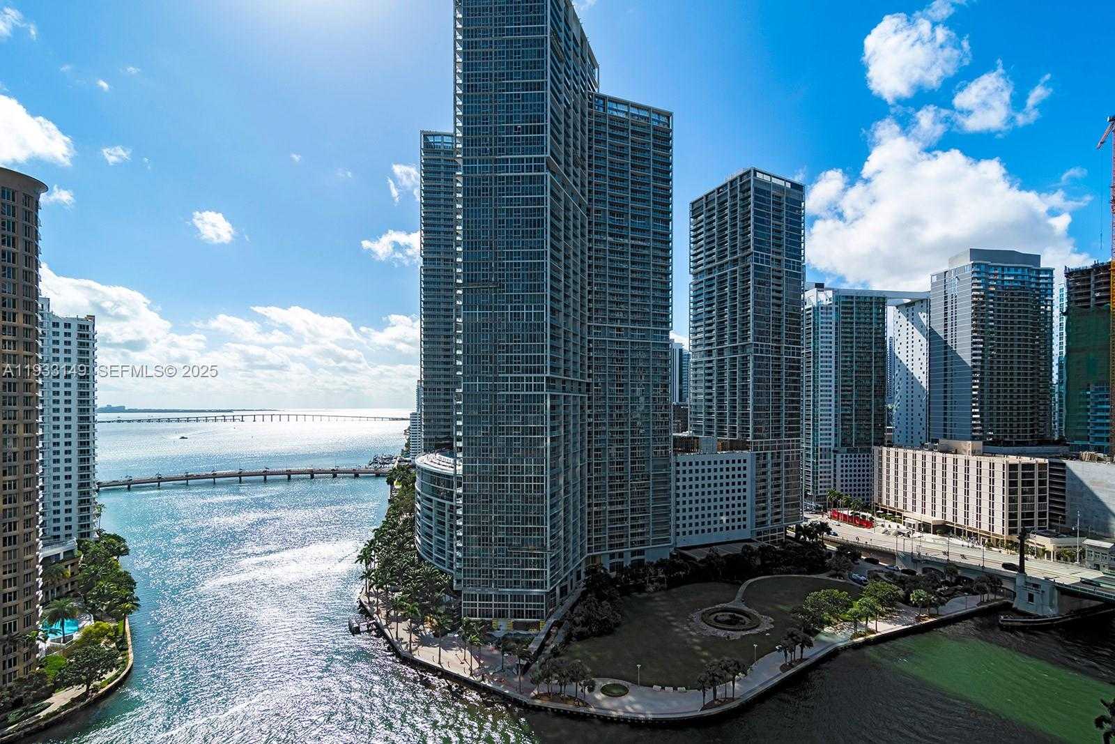 Small Image of 300 BISCAYNE BOULEVARD WAY #1901, Miami Number 5