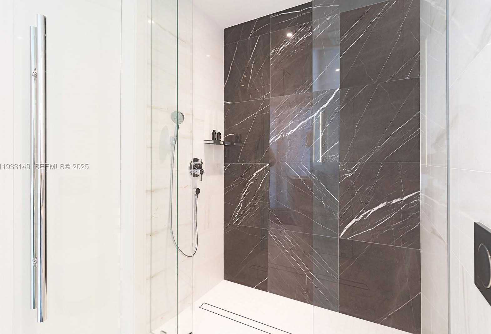 Small Image of 300 BISCAYNE BOULEVARD WAY #1901, Miami Number 55