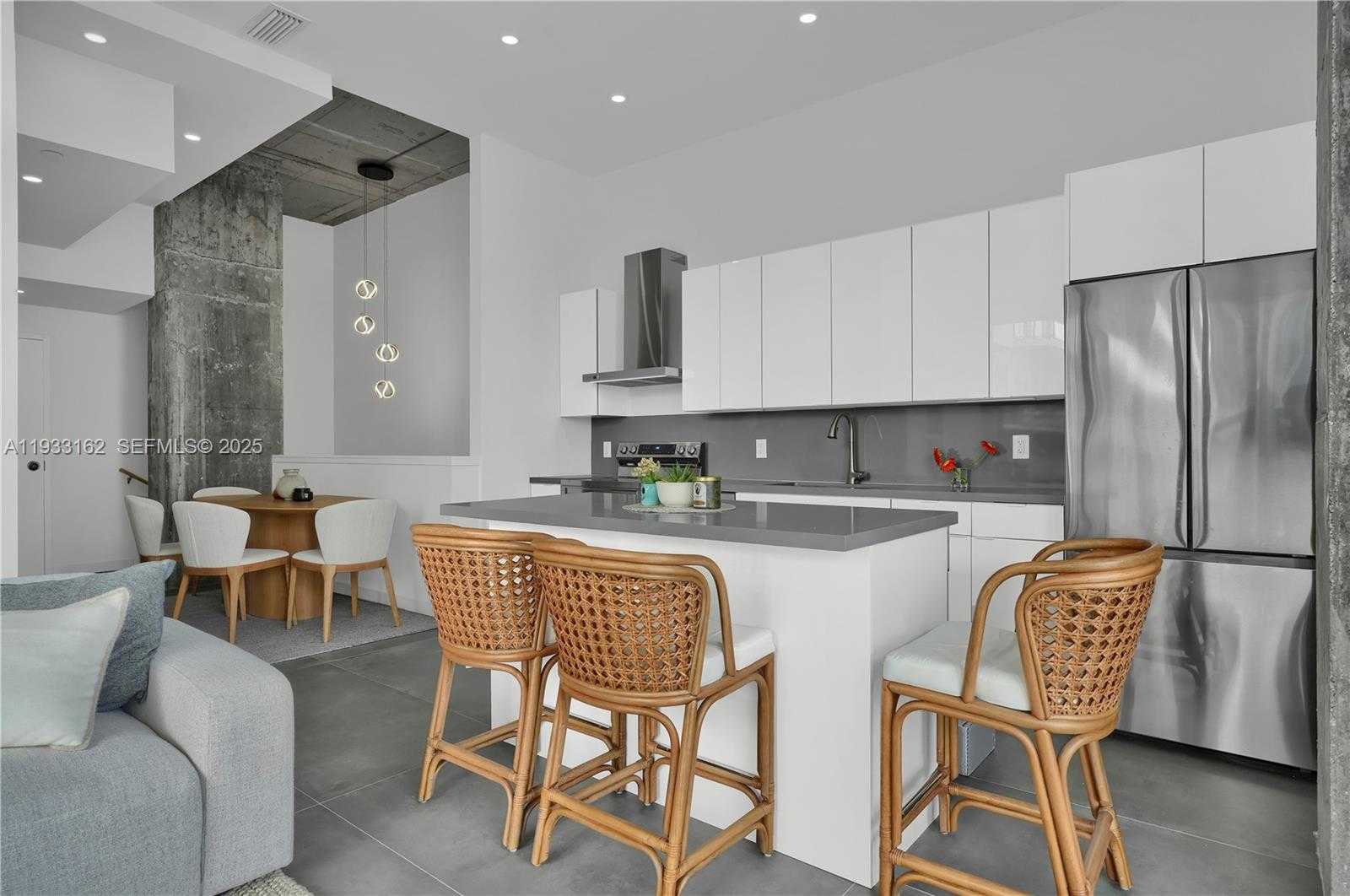 Small Image of 3470 EAST COAST AVE #H0606, Miami Number 8