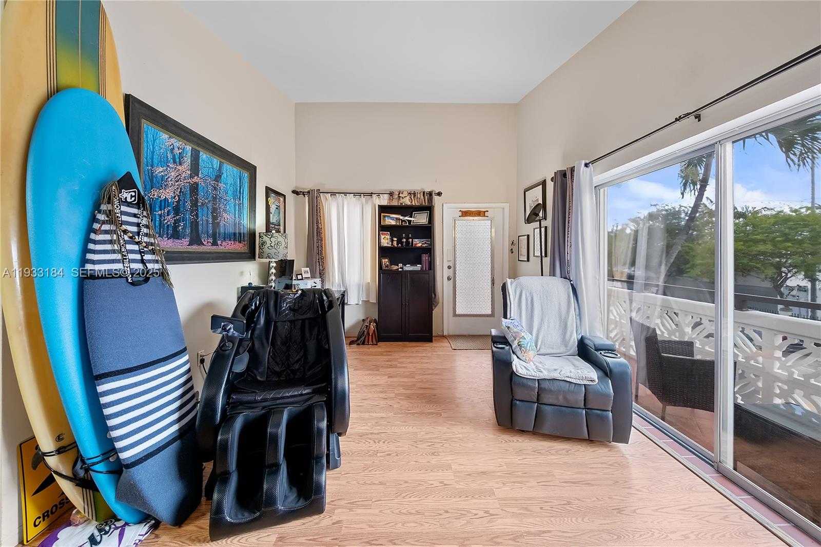 Small Image of 8040 TATUM WATERWAY DR #11, Miami Beach Number 12