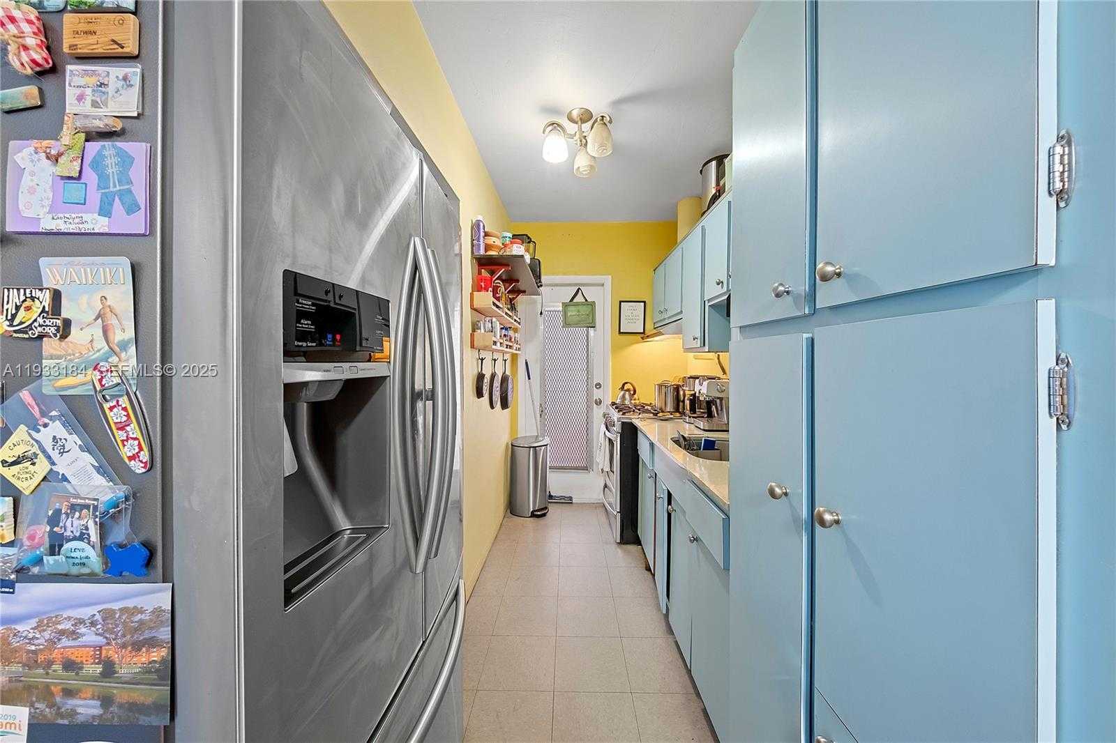 Small Image of 8040 TATUM WATERWAY DR #11, Miami Beach Number 18