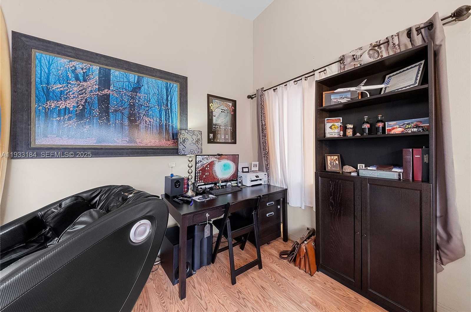 Small Image of 8040 TATUM WATERWAY DR #11, Miami Beach Number 9