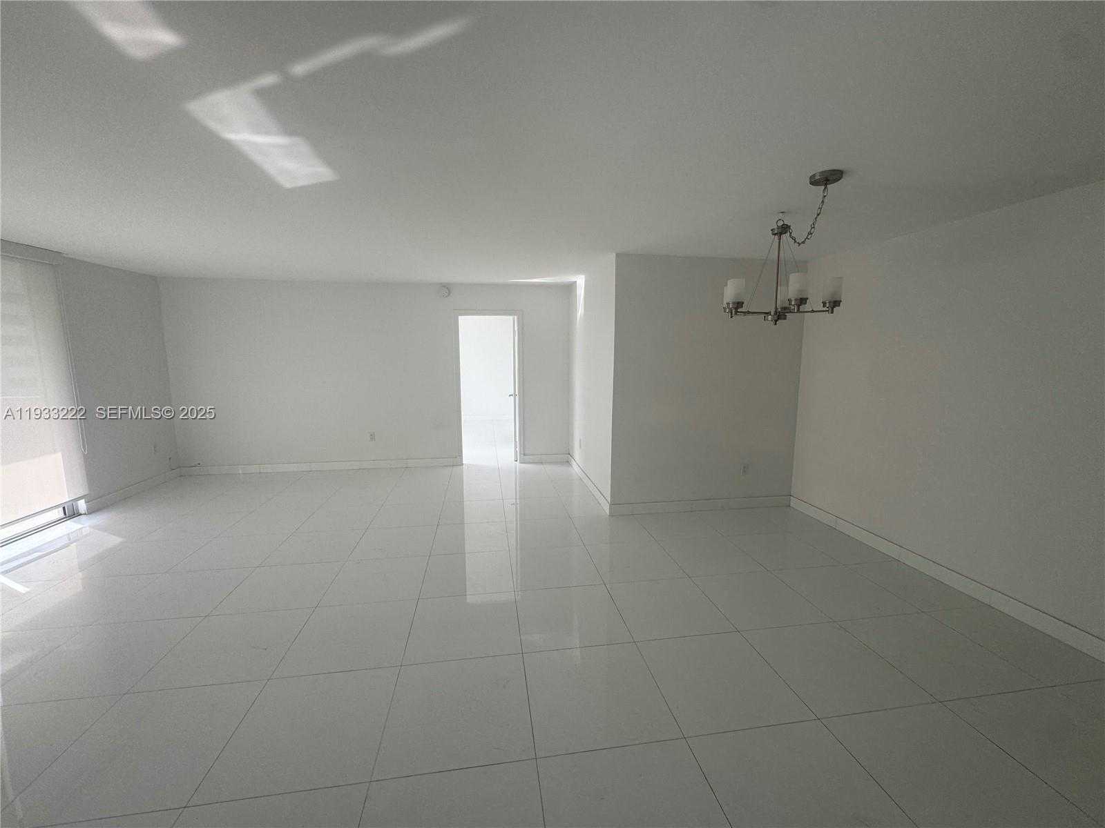Small Image of 625 BILTMORE WAY #1103, Coral Gables Number 5