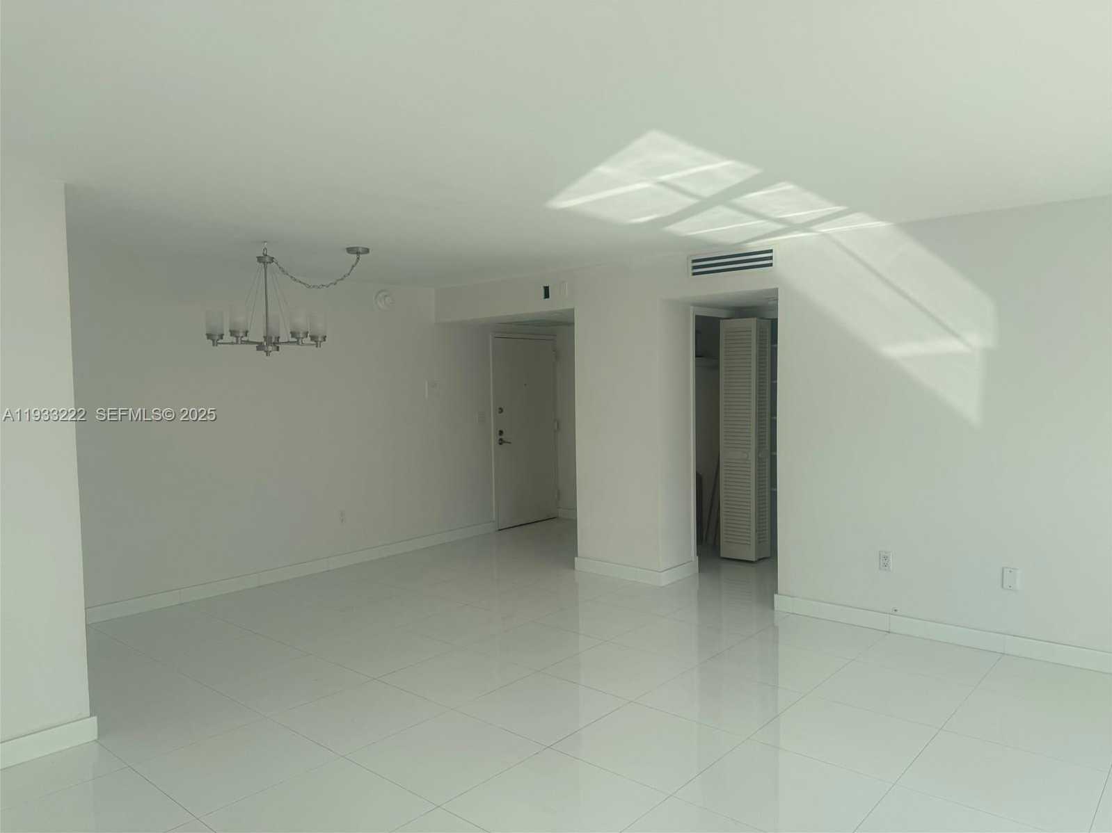 Small Image of 625 BILTMORE WAY #1103, Coral Gables Number 6