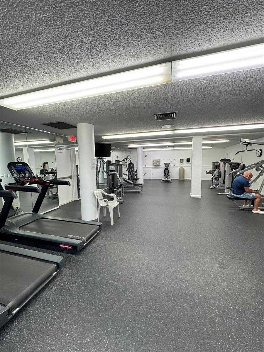 Small Image of 1980 SOUTH OCEAN DR #20Q, Hallandale Beach Number 31