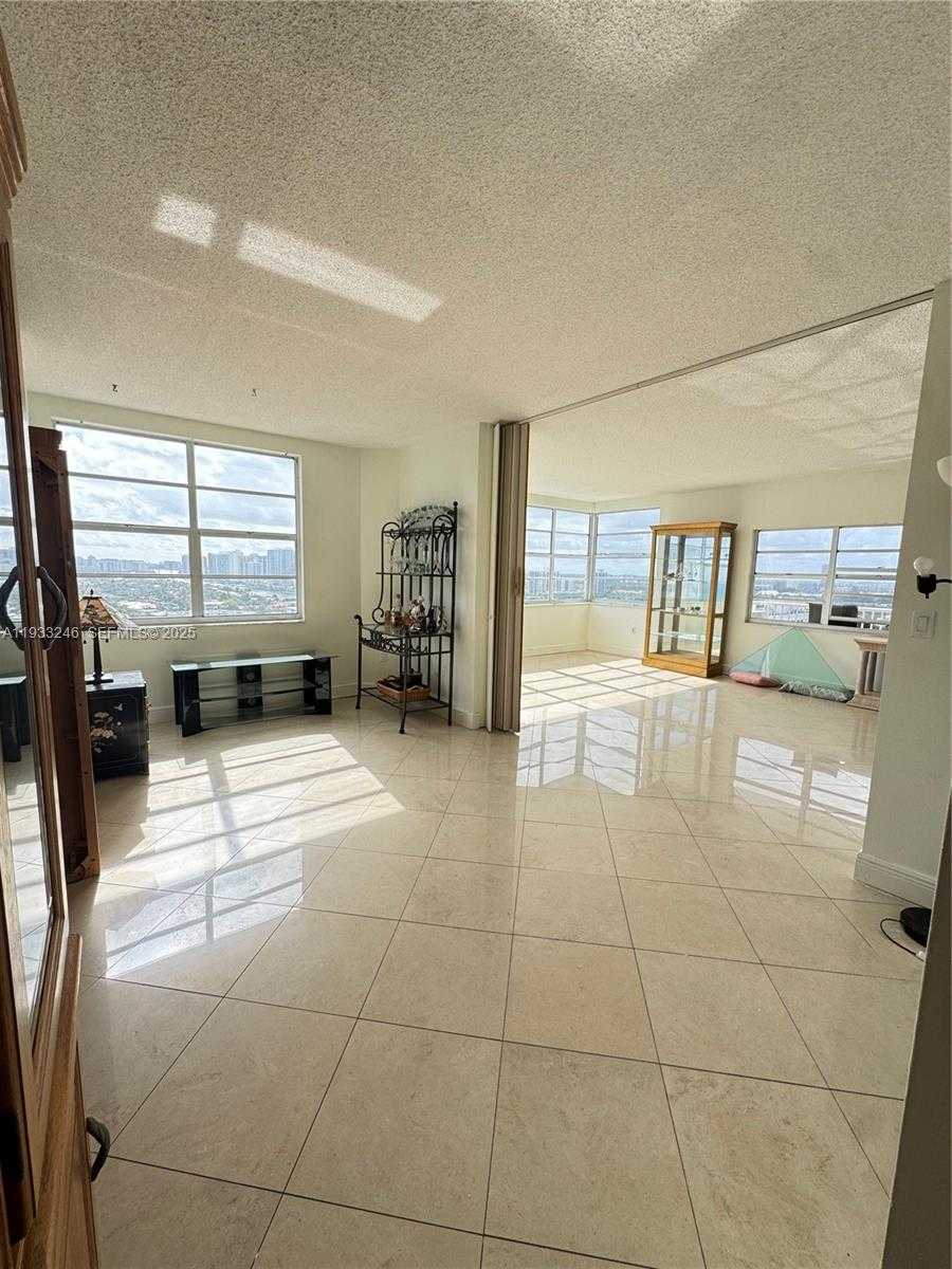 Small Image of 1980 SOUTH OCEAN DR #20Q, Hallandale Beach Number 4