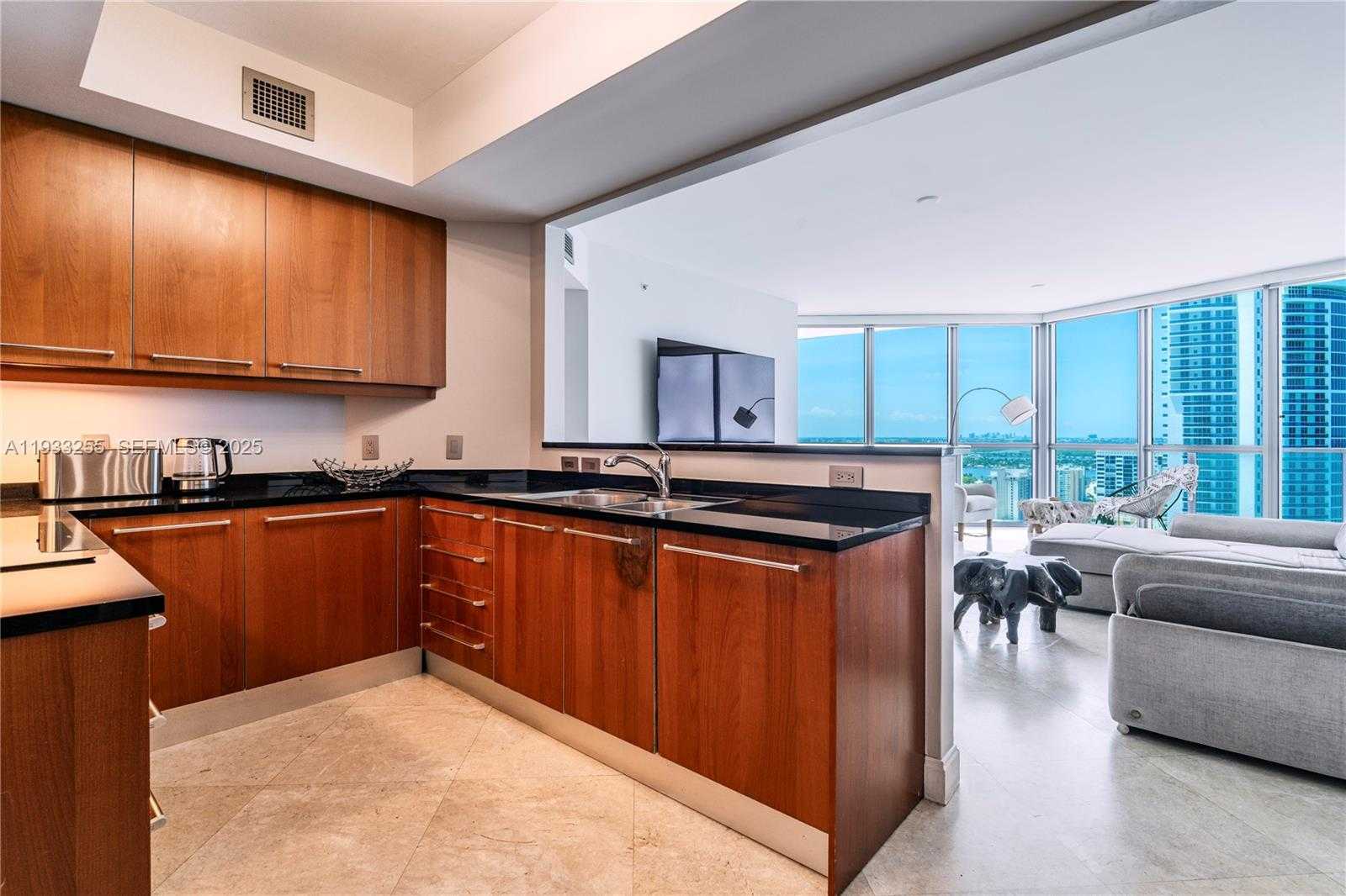 Small Image of 3101 SOUTH OCEAN DR #3005, Hollywood Number 16