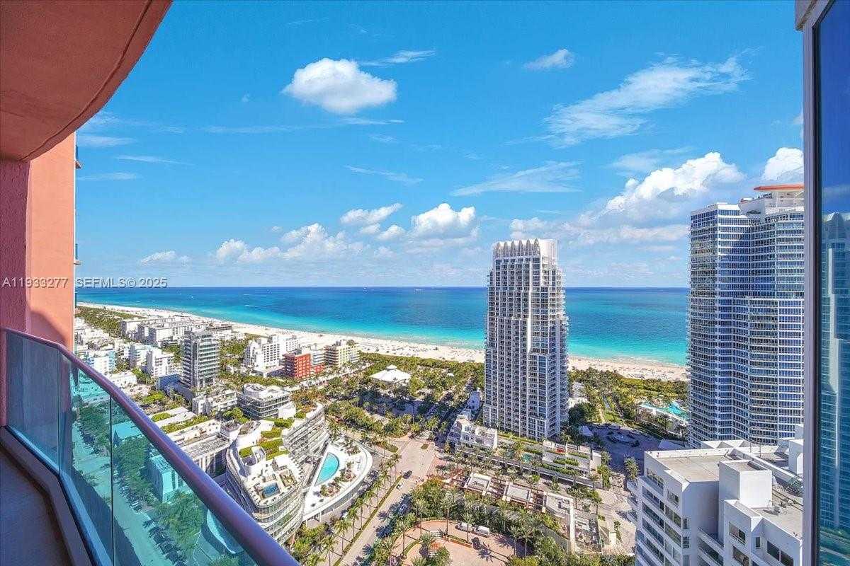 Small Image of 300 SOUTH POINTE DR #3402, Miami Beach Number 20