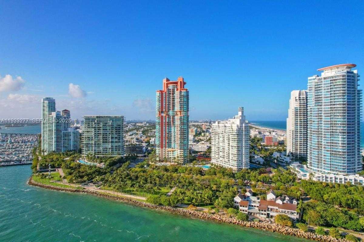 Small Image of 300 SOUTH POINTE DR #3402, Miami Beach Number 29