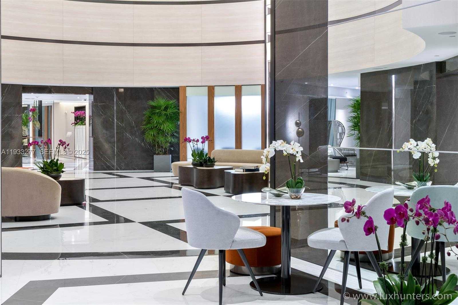 Small Image of 300 SOUTH POINTE DR #3402, Miami Beach Number 32