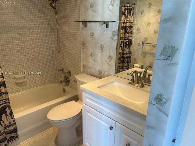 Small Image of 1001 91ST ST #408, Bay Harbor Islands Number 12