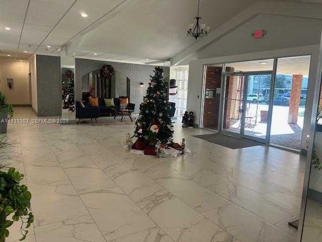 Small Image of 1001 91ST ST #408, Bay Harbor Islands Number 14