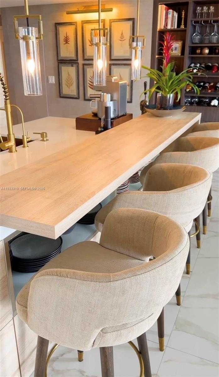 Imagen de Pequeño Objeto