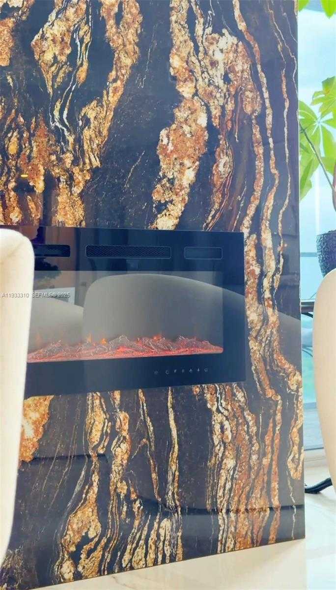 Imagen de Pequeño Objeto