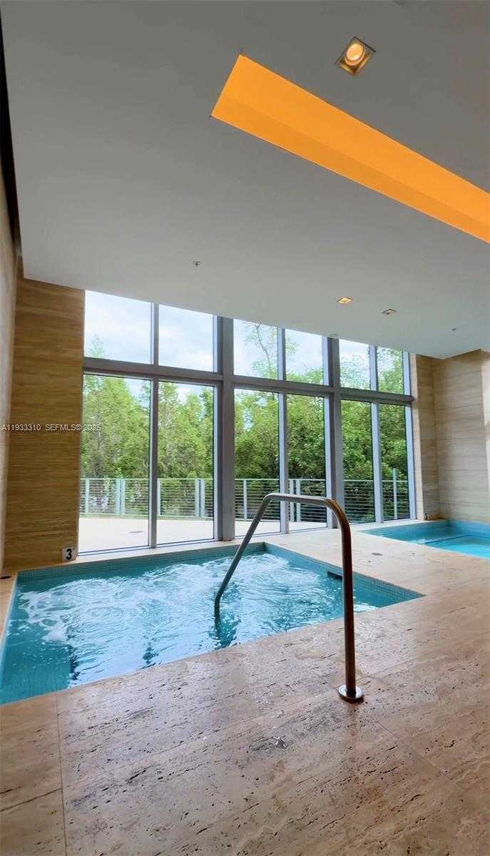 Imagen de Pequeño Objeto