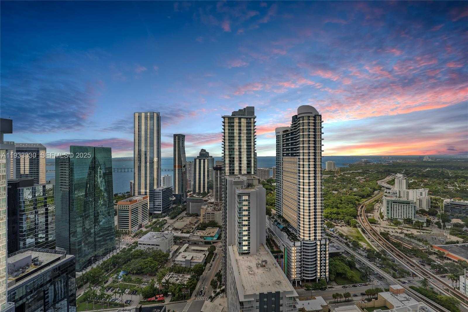 Small Image of 1100 SOUTH MIAMI AVE #1607, Miami Number 22