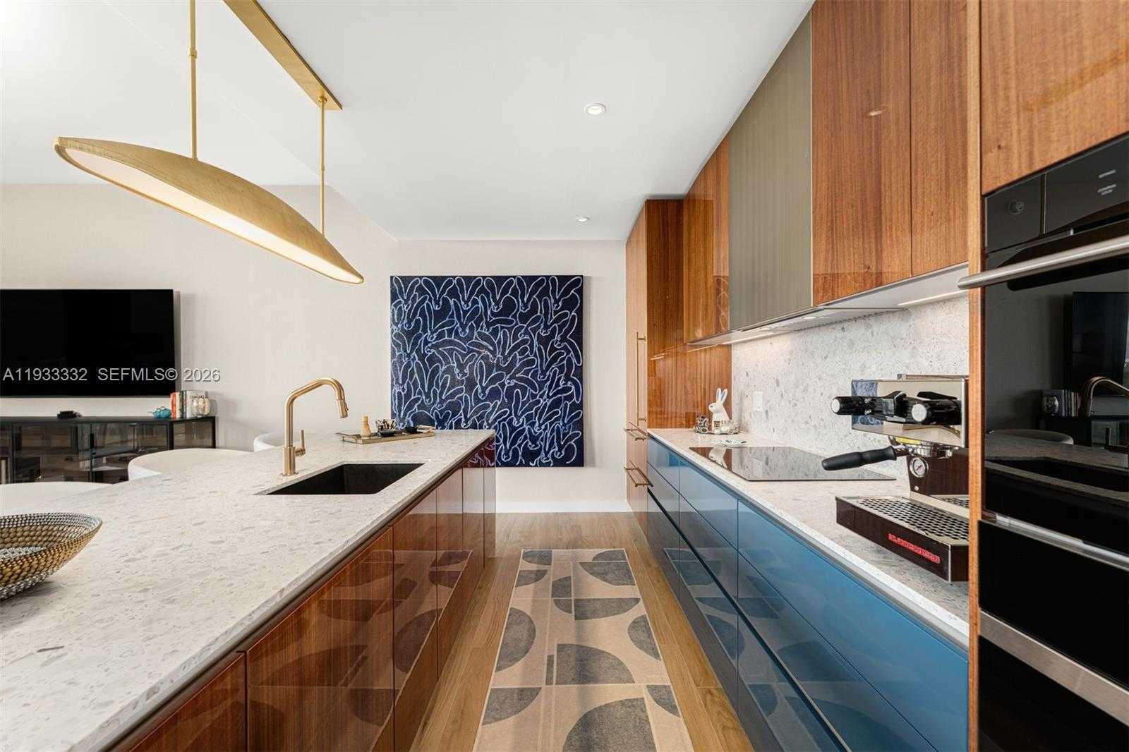 Small Image of 2678 TIGERTAIL AVE #702, Miami Number 14