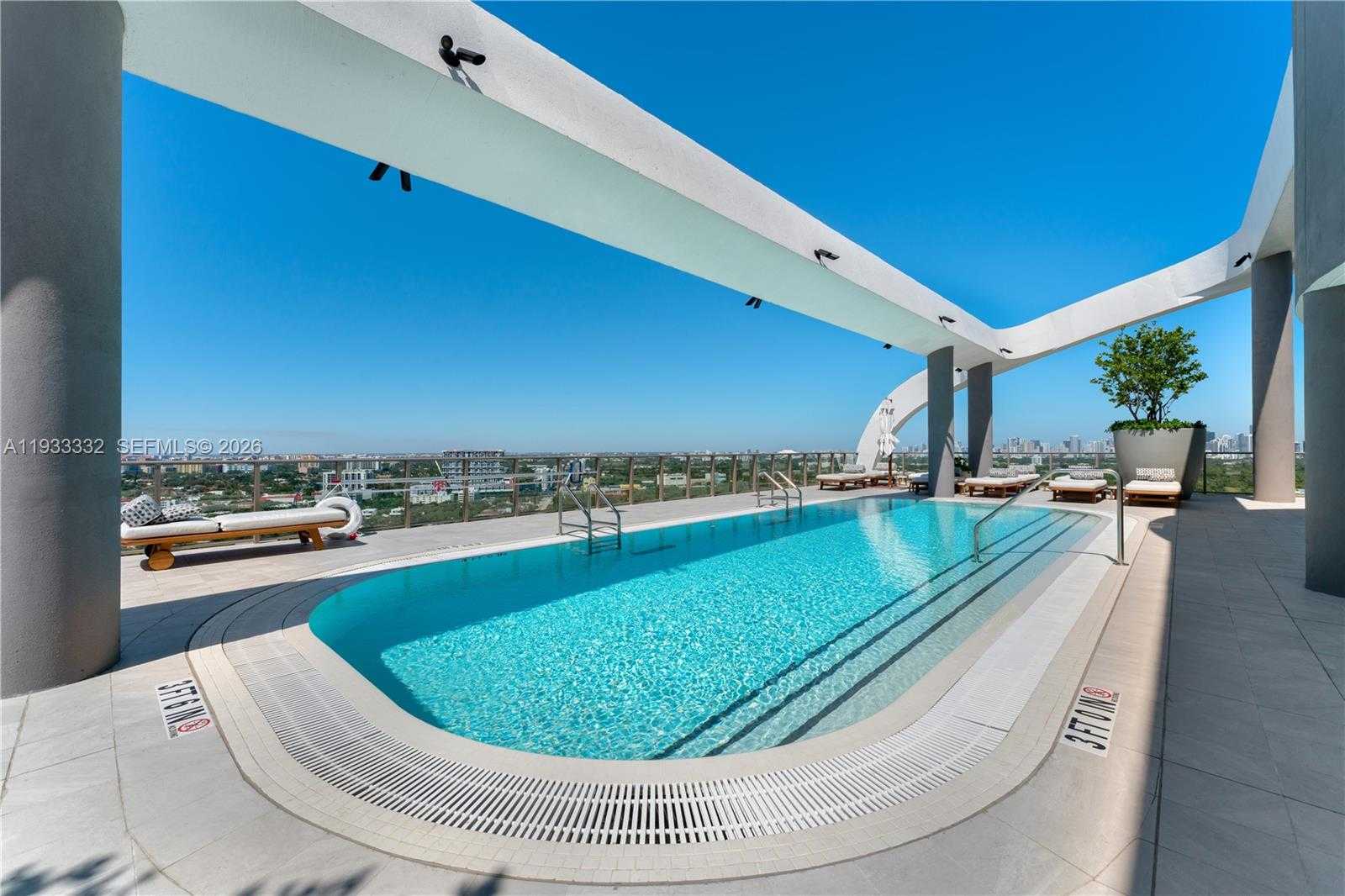 Small Image of 2678 TIGERTAIL AVE #702, Miami Number 38