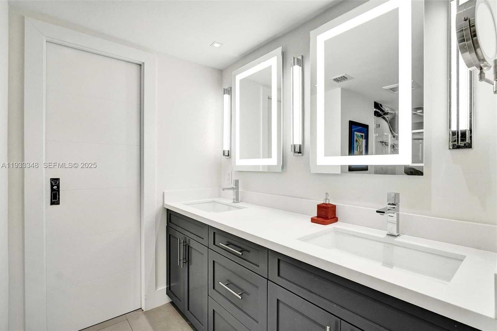 Small Image of 1800 NORTH EAST 114TH ST #1007, Miami Number 17