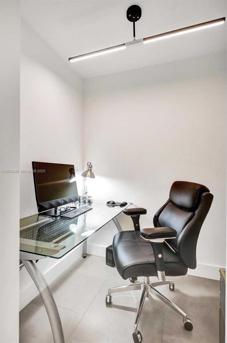 Small Image of 1800 NORTH EAST 114TH ST #1007, Miami Number 20