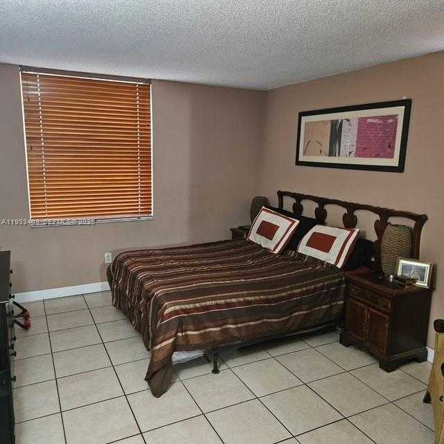 Small Image of 14501 NORTH KENDALL DR #312H, Miami Number 4