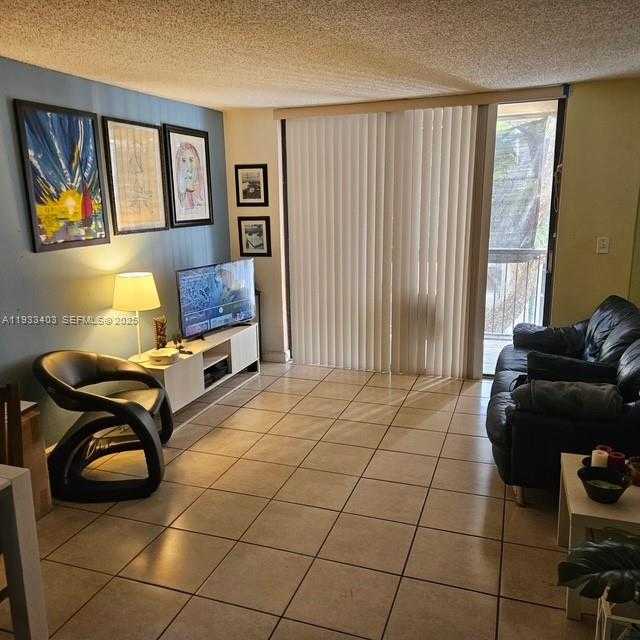 Small Image of 14501 NORTH KENDALL DR #312H, Miami Number 5