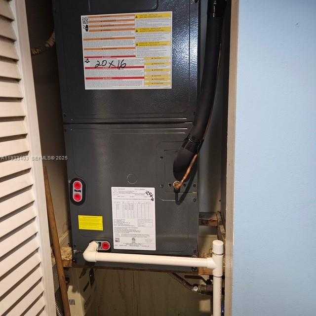 Small Image of 14501 NORTH KENDALL DR #312H, Miami Number 9