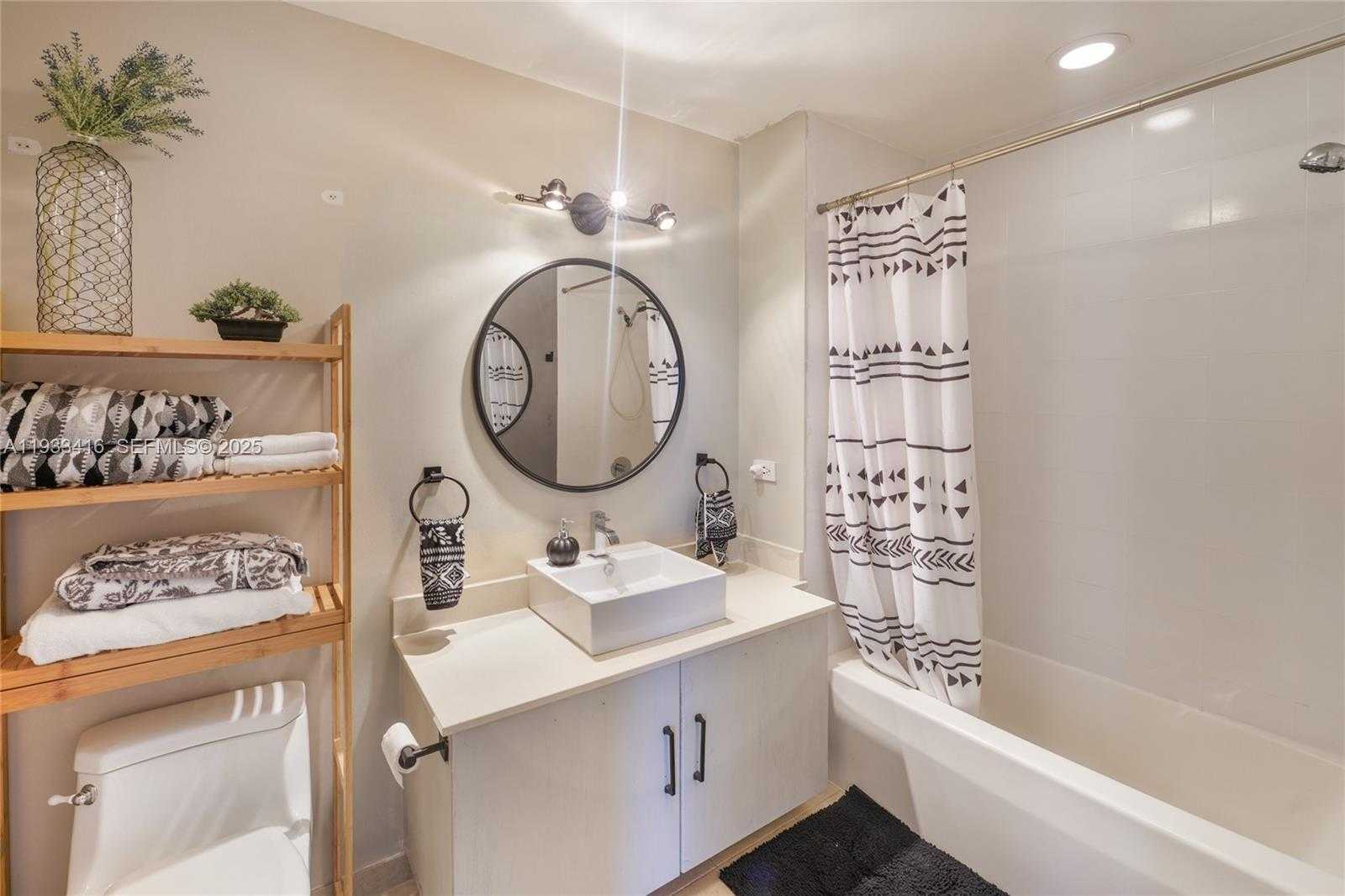 Small Image of 3301 NORTH EAST 1ST AVE #M0705, Miami Number 14