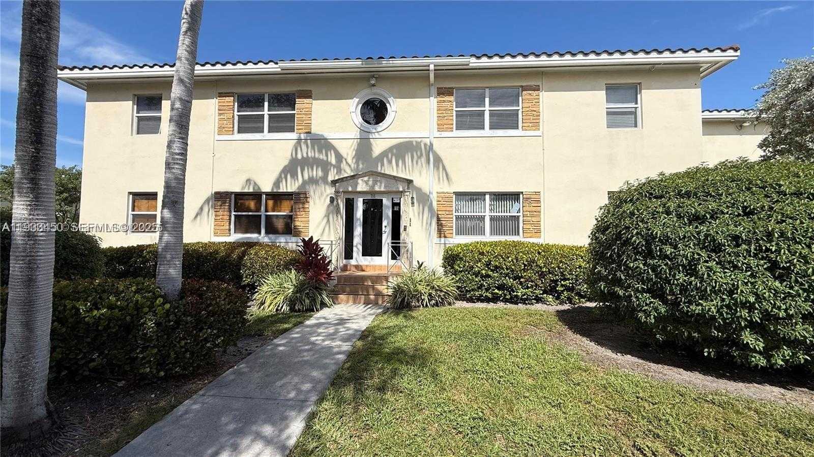 Small Image of 725 NORTH EAST 91ST ST #3D, Miami Shores Number 6