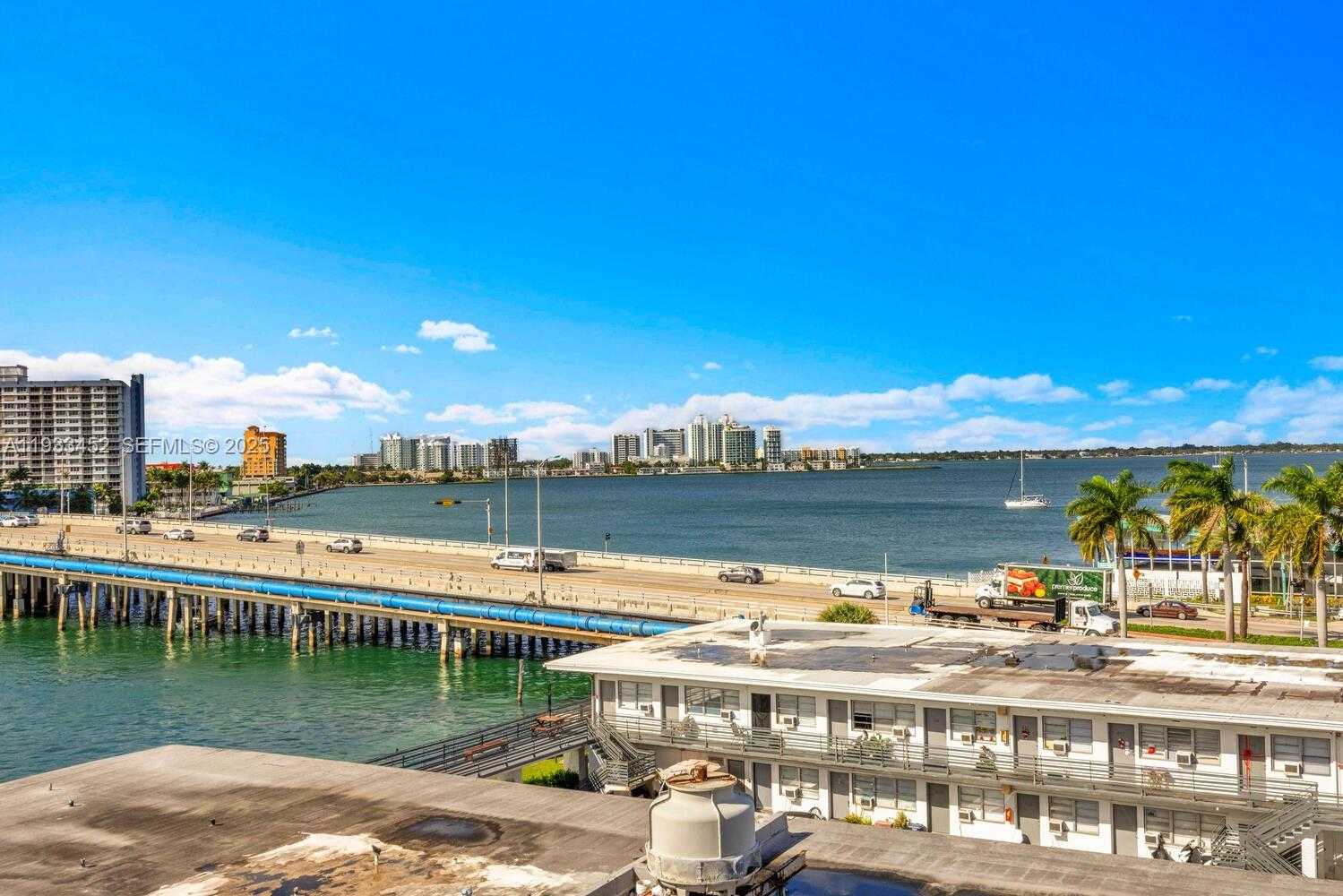 Small Image of 2016 BAY DR #604, Miami Beach Number 19