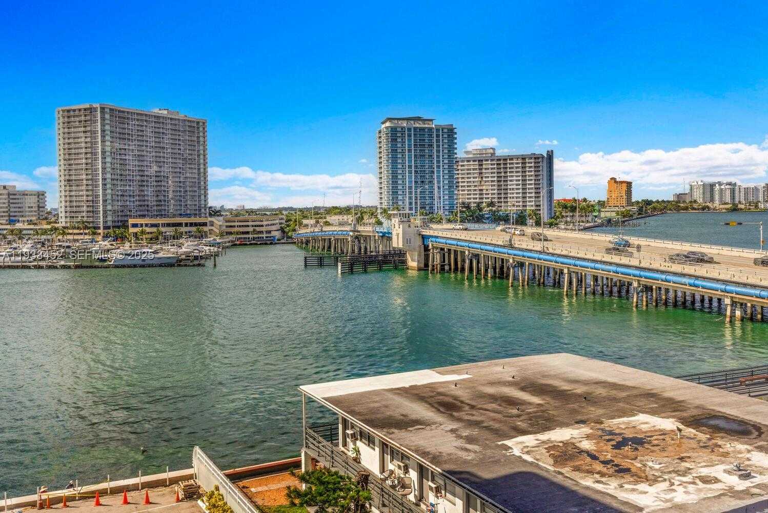 Small Image of 2016 BAY DR #604, Miami Beach Number 23