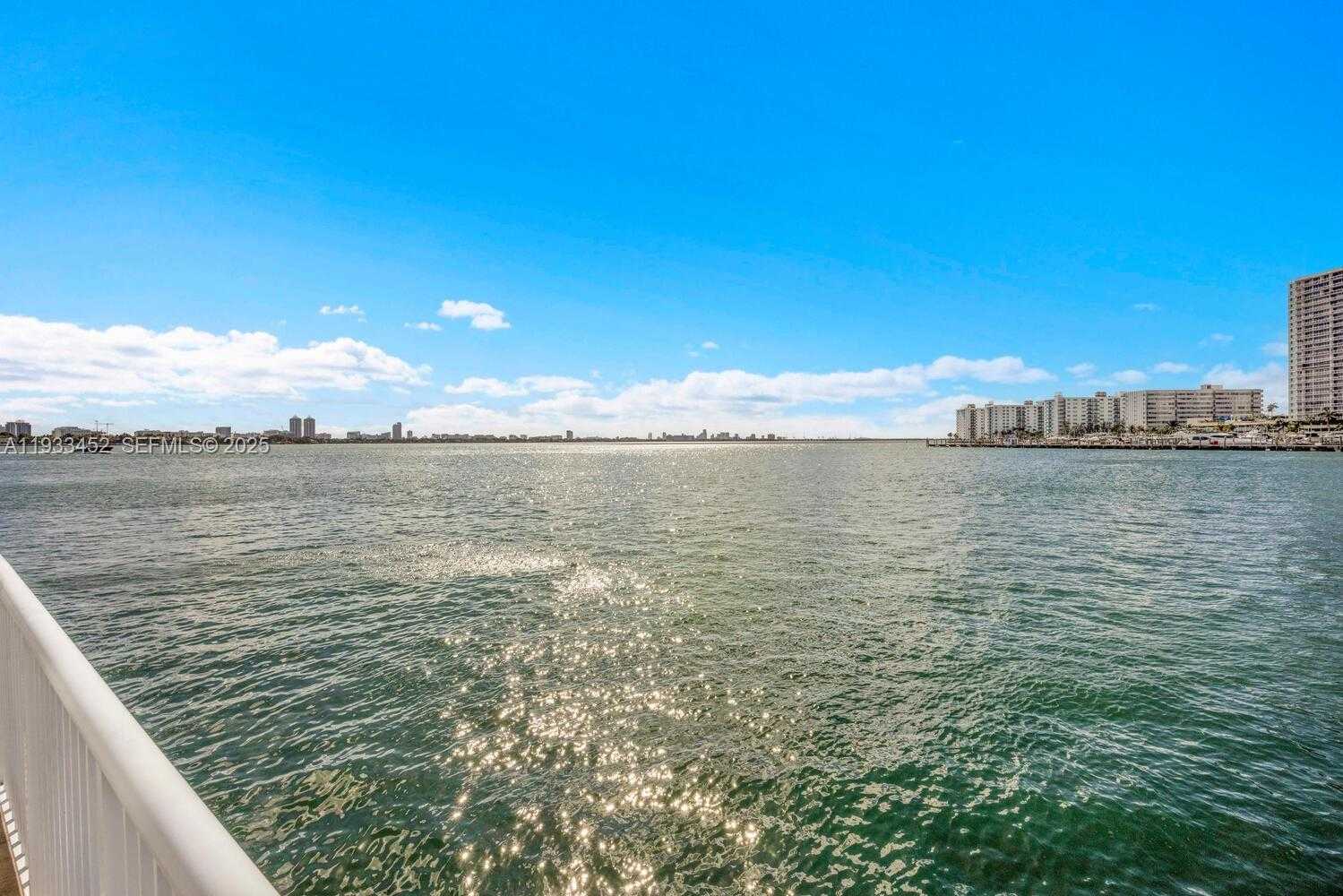 Small Image of 2016 BAY DR #604, Miami Beach Number 26