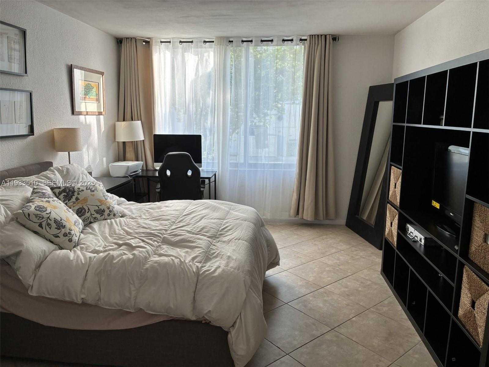 Small Image of 1000 WEST AVE #110, Miami Beach Number 17