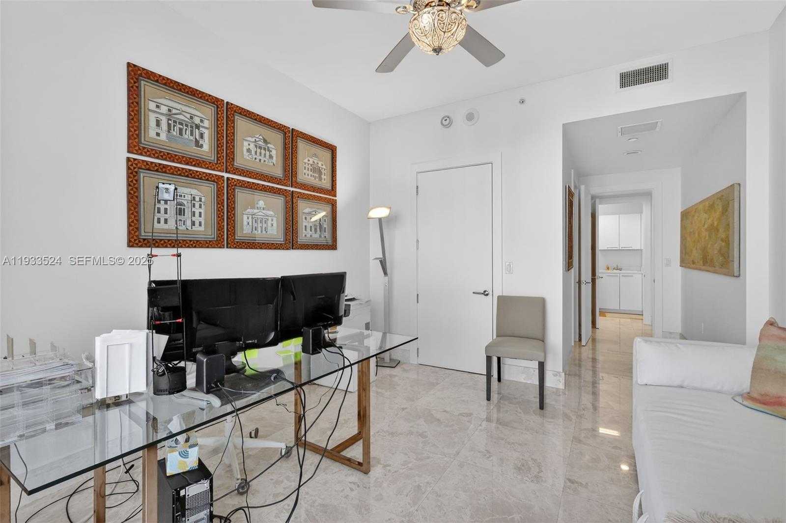 Small Image of 4100 ISLAND BLVD #1403, Aventura Number 14