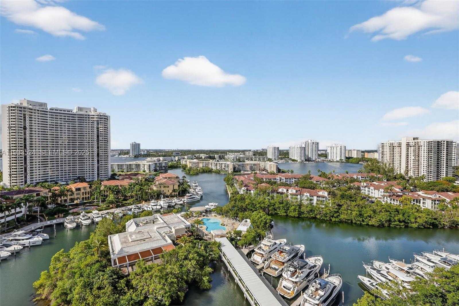 Small Image of 4100 ISLAND BLVD #1403, Aventura Number 34