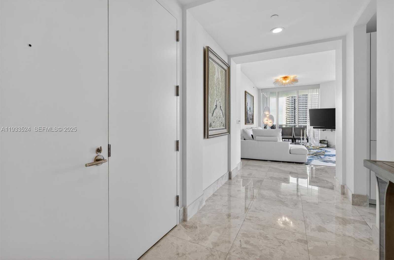 Small Image of 4100 ISLAND BLVD #1403, Aventura Number 4