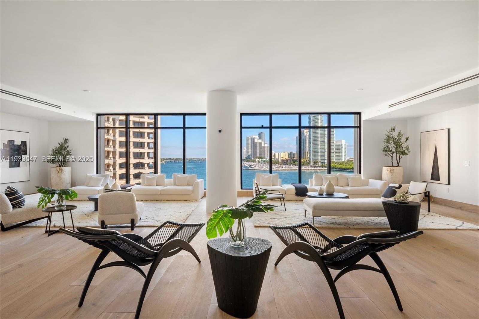 Small Image of 7061 FISHER ISLAND DR #7061, Miami Beach Number 2
