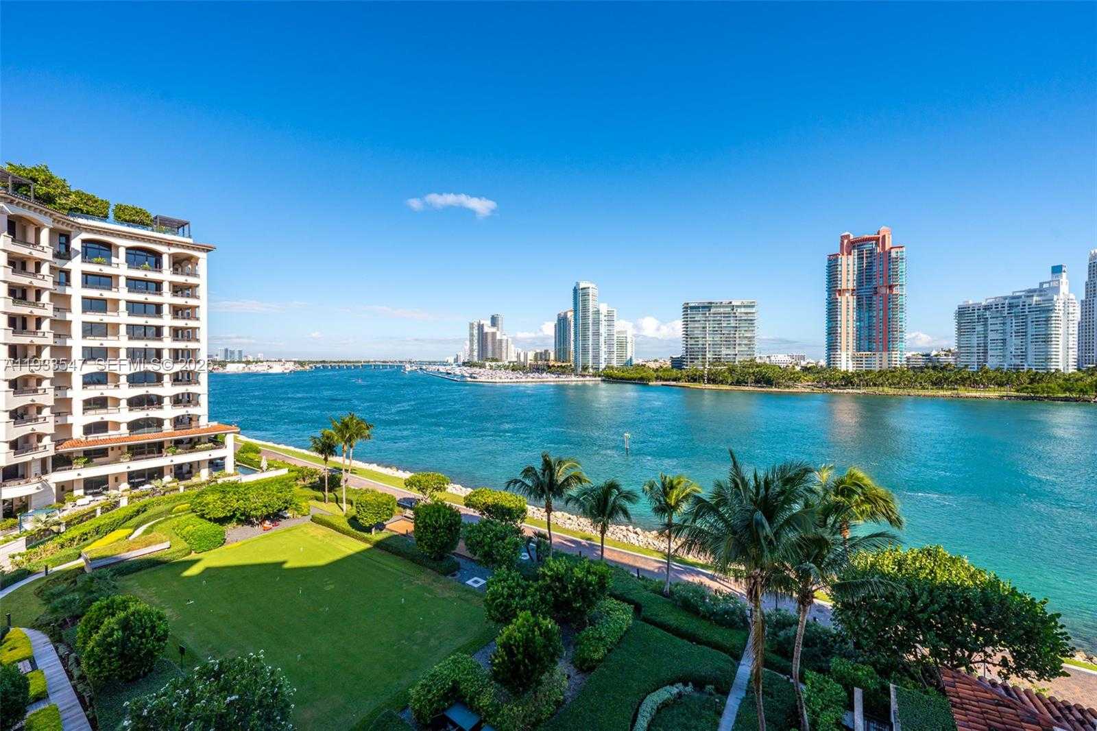Small Image of 7061 FISHER ISLAND DR #7061, Miami Beach Number 23