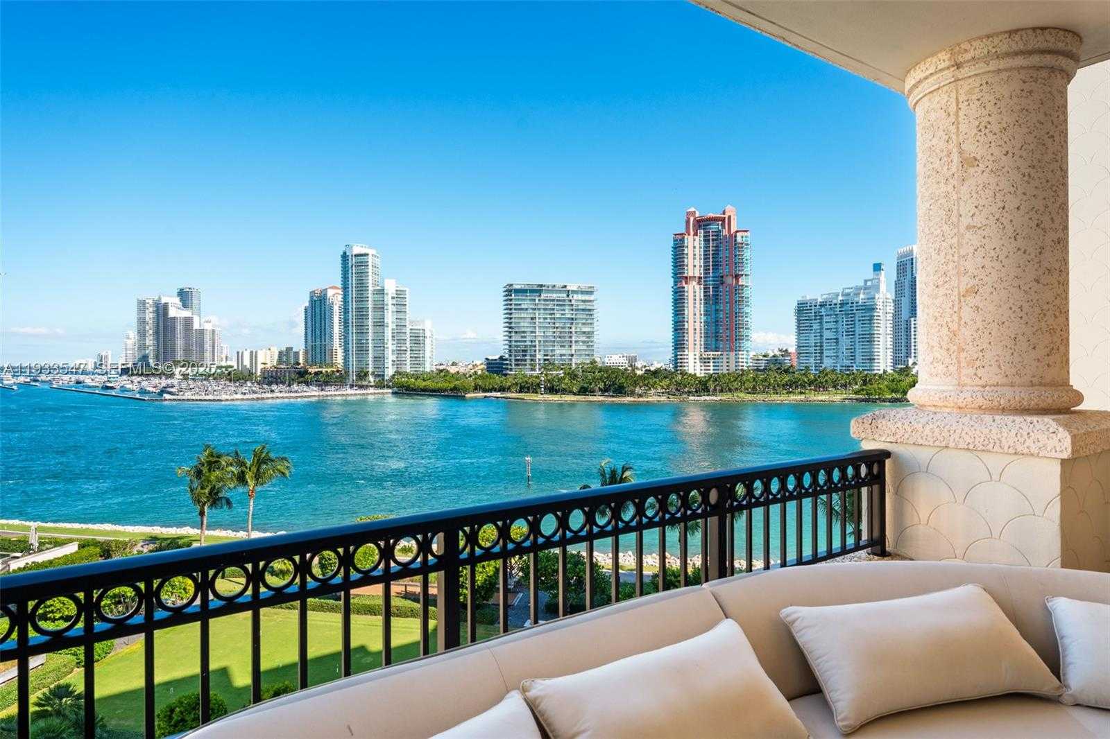 Small Image of 7061 FISHER ISLAND DR #7061, Miami Beach Number 28