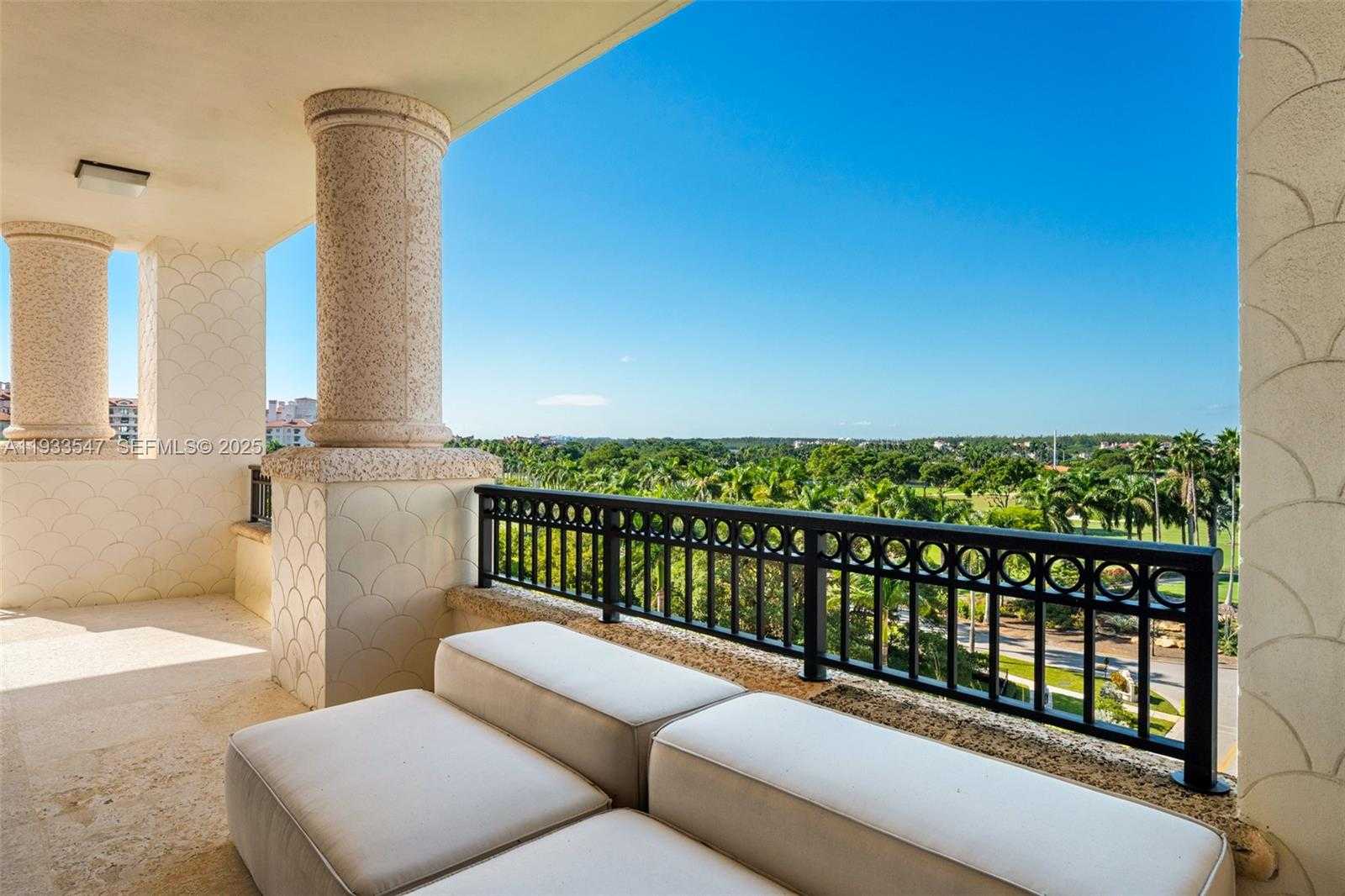 Small Image of 7061 FISHER ISLAND DR #7061, Miami Beach Number 29