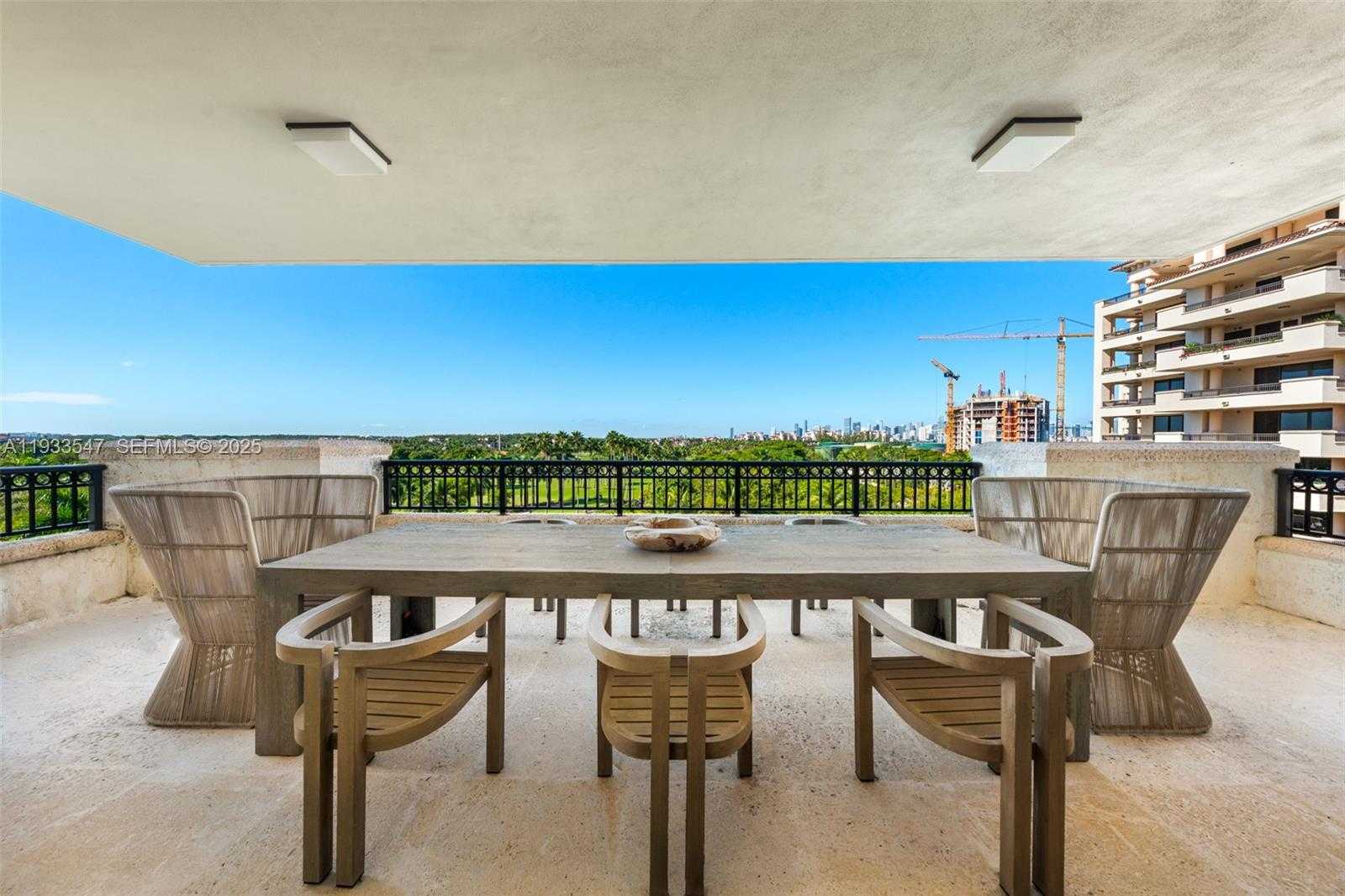 Small Image of 7061 FISHER ISLAND DR #7061, Miami Beach Number 30