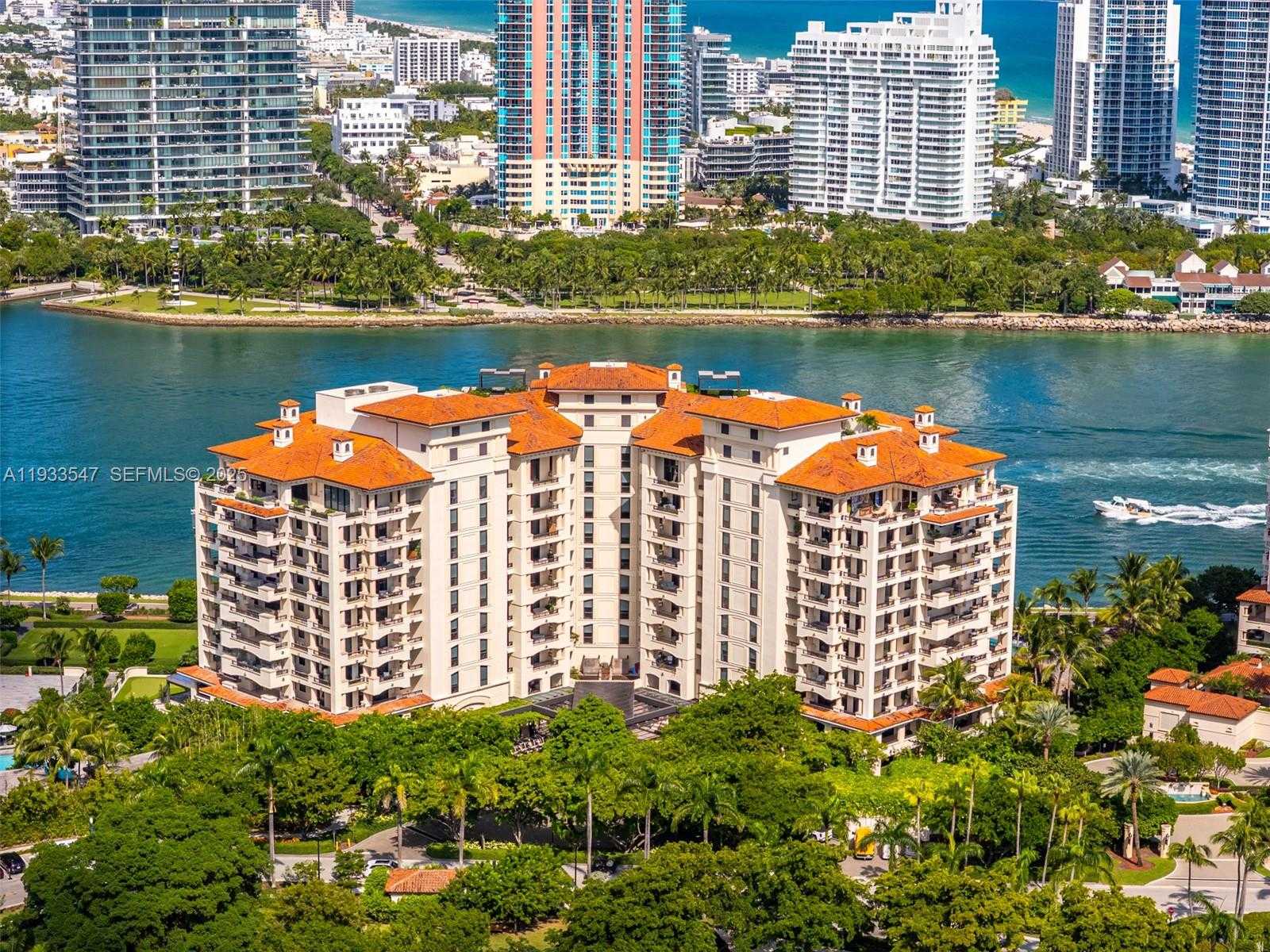 Small Image of 7061 FISHER ISLAND DR #7061, Miami Beach Number 75