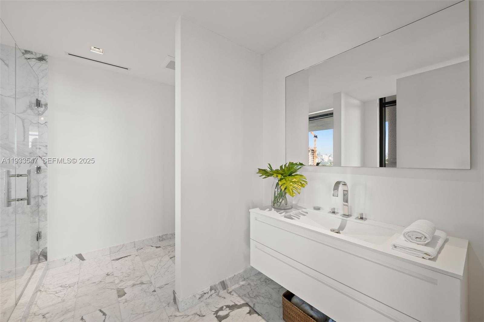 Small Image of 7061 FISHER ISLAND DR #7061, Miami Beach Number 87