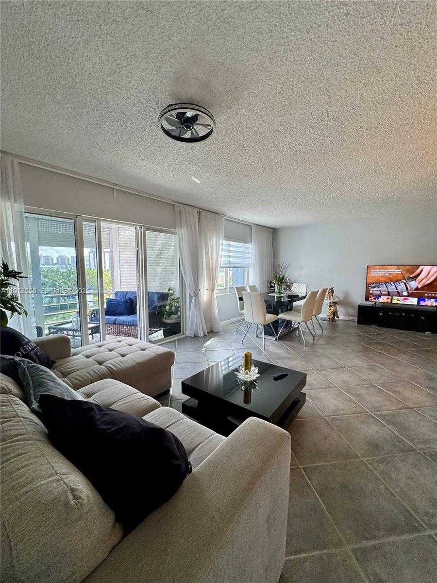 Small Image of 200 DIPLOMAT PKWY #530, Hallandale Beach Number 14